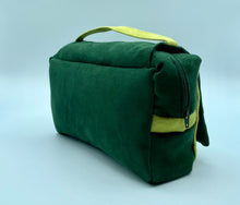 Cargar imagen en el visor de la galería, PACK BOLSO+NECESER+MONEDERO ANTELINA VERDE-KIWI
